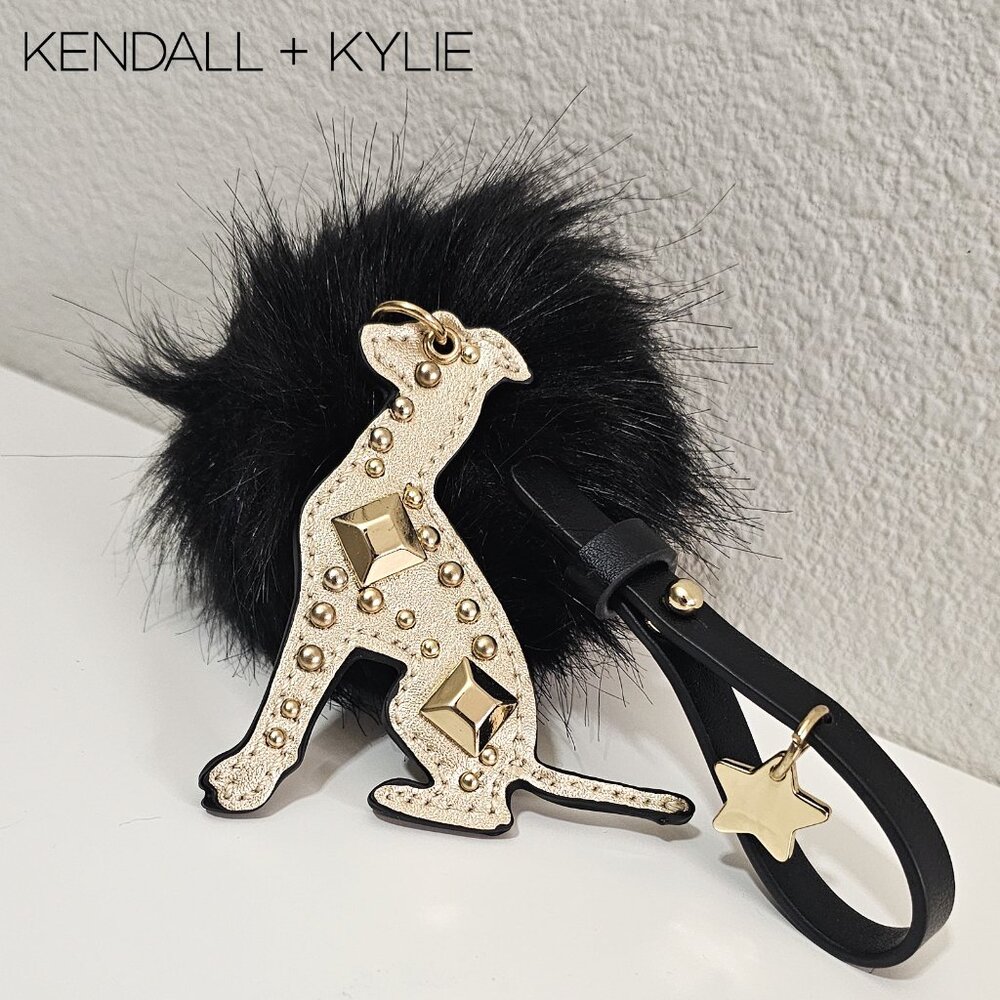 KENDALL + KYLIE Collection Purse Bag Greyhound Iggy Dog Charm fur keychain